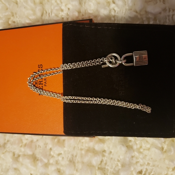 HERMES KELLY LOCK PENDANT NECKLACE - Picture 2 of 2